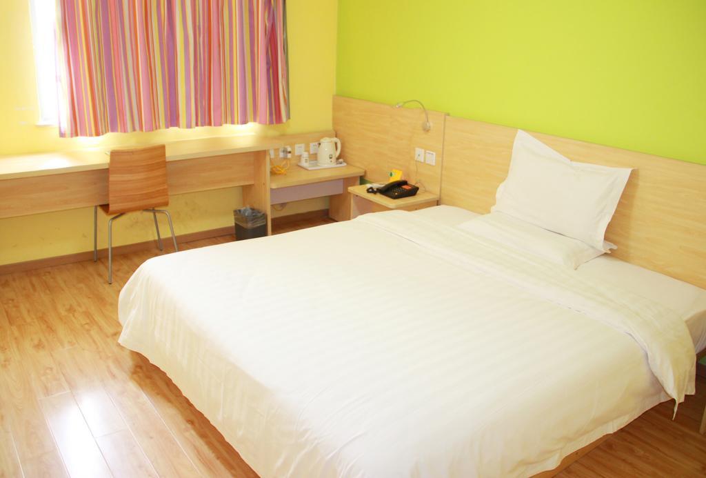 7Days Inn Dali Ancient Town دالي الغرفة الصورة