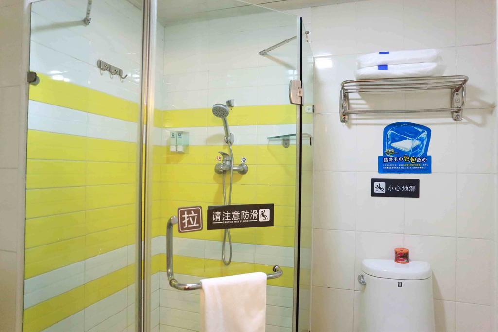 7Days Inn Dali Ancient Town دالي الغرفة الصورة